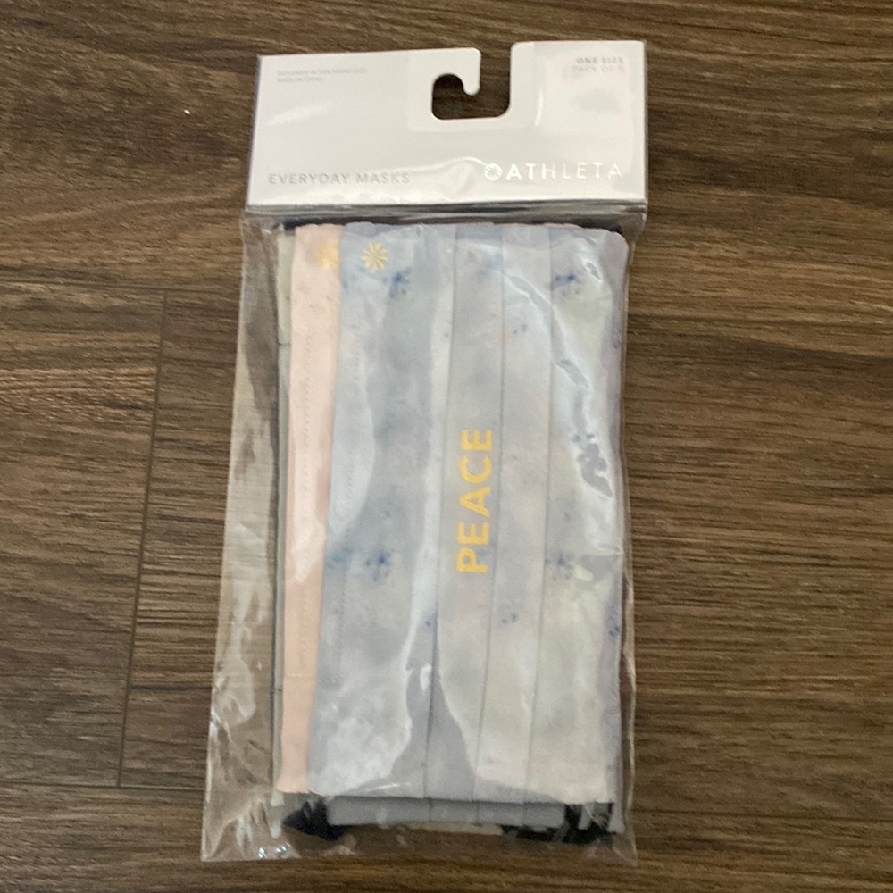 Athleta everyday face masks pack of 5